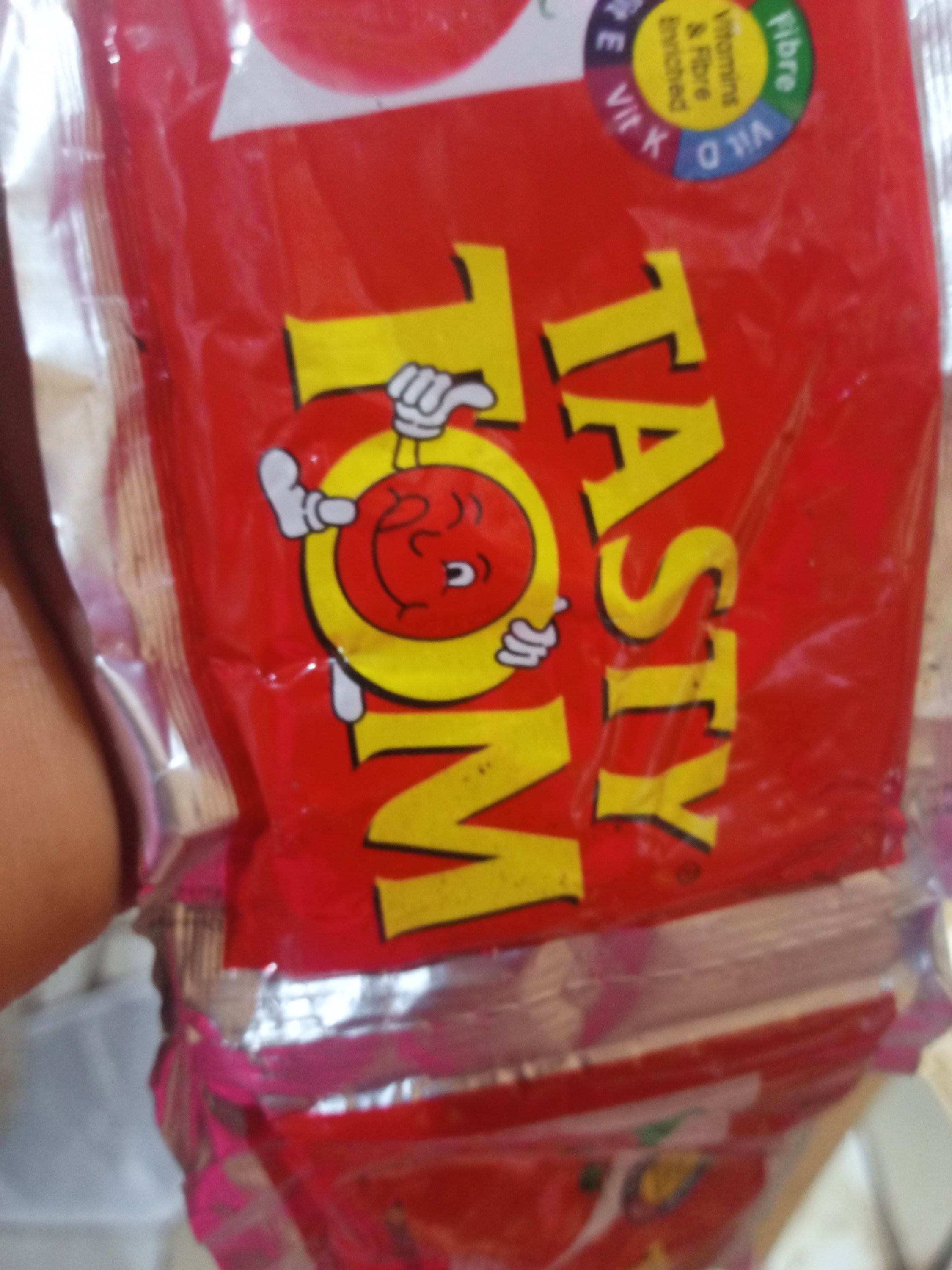 Tasty tom tomato roll